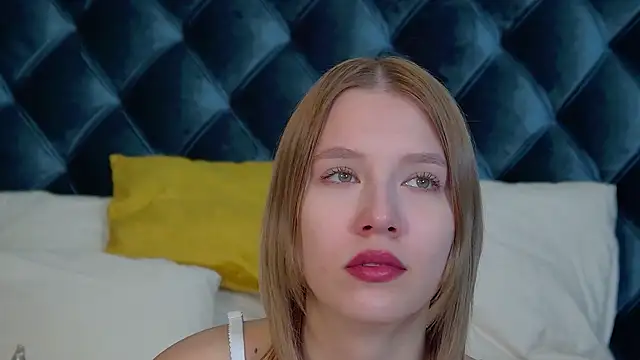 LiliLinn online show from September 15, 4:56 am