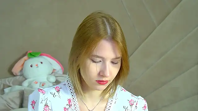 LiliLinn online show from September 17, 4:14 am