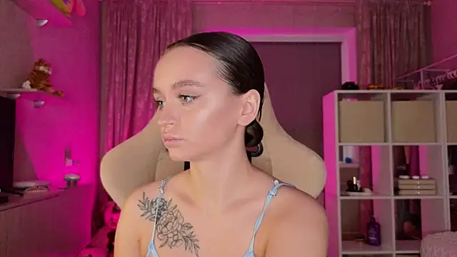 Katy perry  online show from March 17, 2:41 am