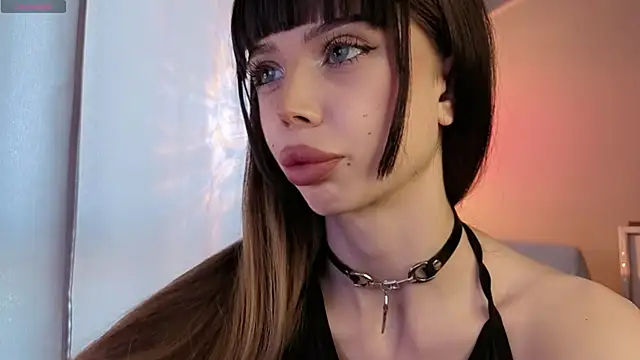 Jessie Johns online show from June 7, 3:38 pm