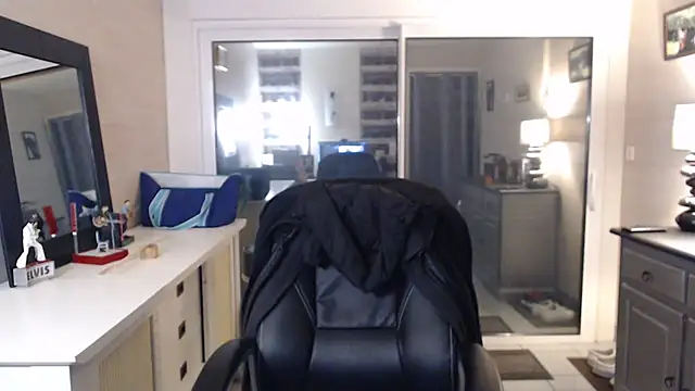 Snapshot of Goduleur69 chatting on January 5, 10:40 pm Goduleur69 online show from January 5, 10:40 pm