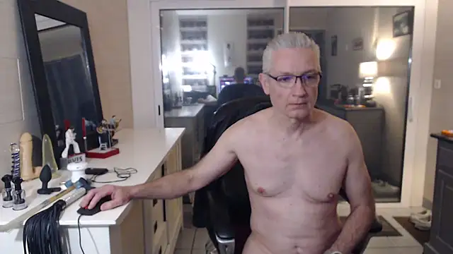 Snapshot of Goduleur69 chatting on January 15, 8:16 pm Goduleur69 online show from January 15, 8:16 pm