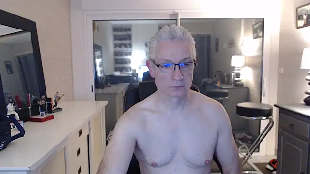 Snapshot of Goduleur69 chatting on March 10, 1:23 am Goduleur69 online show from March 10, 1:23 am