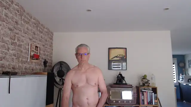 Snapshot of Goduleur69 chatting on September 22, 2:52 pm Goduleur69 online show from September 22, 2:52 pm