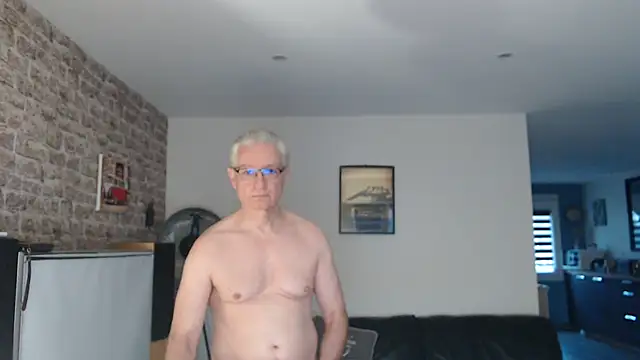 Snapshot of Goduleur69 chatting on October 28, 4:09 pm Goduleur69 online show from October 28, 4:09 pm