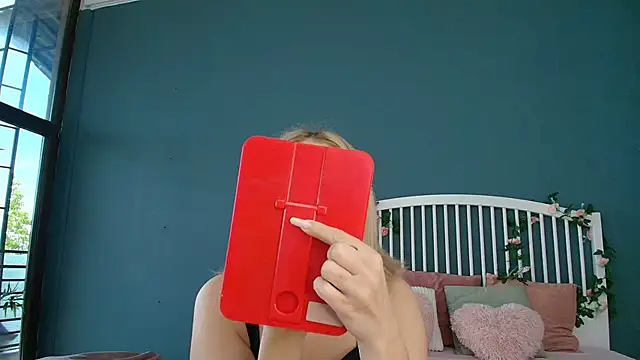 AlicePirs online show from May 21, 4:19 am