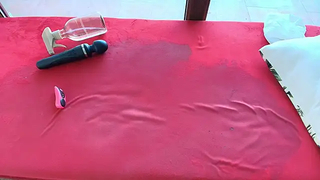 AlicePirs online show from June 29, 10:15 am