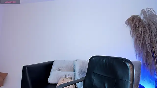 Alessia Taylorr online show from December 2, 11:48 am