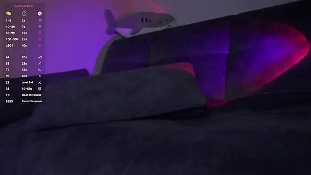 GlamourNova online show from February 5, 6:15 pm