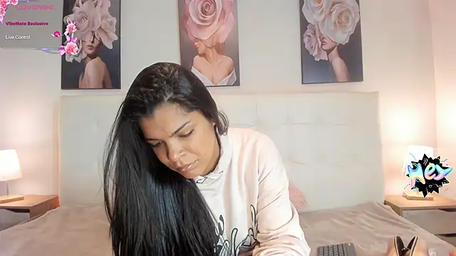 Sweetdreamses  online show from January 19, 12:28 pm