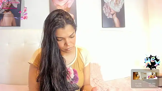 Sweetdreamses  online show from January 22, 12:38 pm