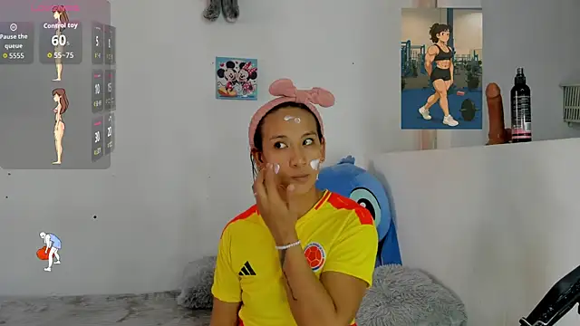 Snapshot of Valeria_Fitness chatting on June 17, 7:04 pm Valeria Fitness online show from June 17, 7:04 pm