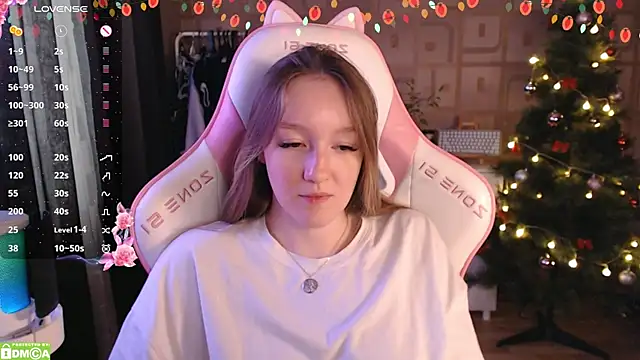 MoonlishSiren online show from December 23, 9:05 am