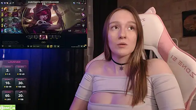 MoonlishSiren online show from March 21, 10:17 pm