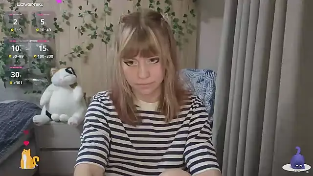 HermioneHHH online show from October 28, 8:11 pm