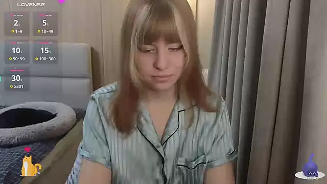 HermioneHHH online show from November 10, 6:18 pm