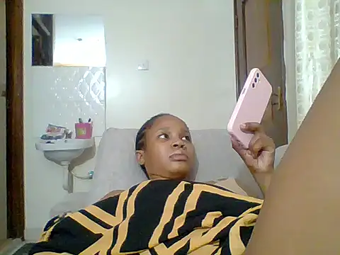 Snapshot of DADDYS_shuga chatting on May 26, 6:15 pm DADDYS shuga online show from May 26, 6:15 pm