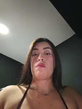 Snapshot of Freyja300 chatting on May 19, 9:15 am Freyja300 online show from May 19, 9:15 am