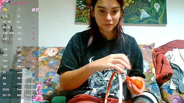 Sophie Bell online show from December 7, 9:44 pm