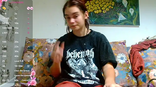 Sophie Bell online show from December 8, 7:00 pm