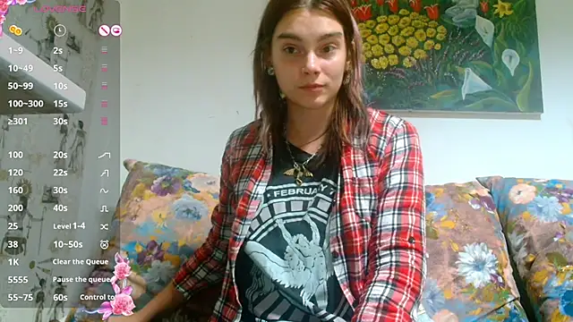 Sophie Bell online show from December 14, 10:18 pm