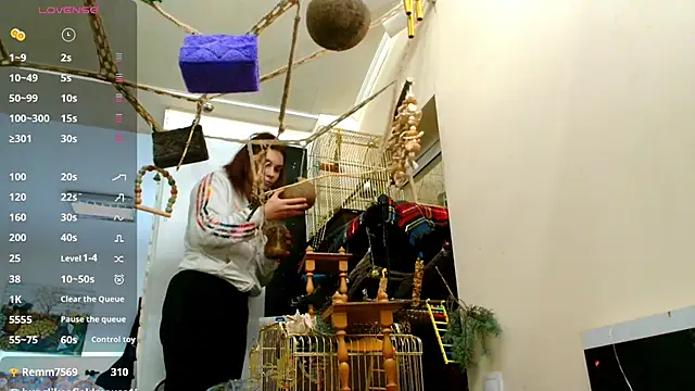 Sophie Bell online show from February 2, 6:31 pm
