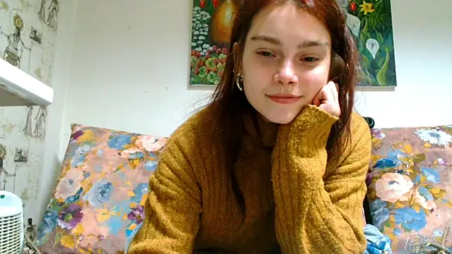 Sophie Bell online show from February 26, 9:05 pm