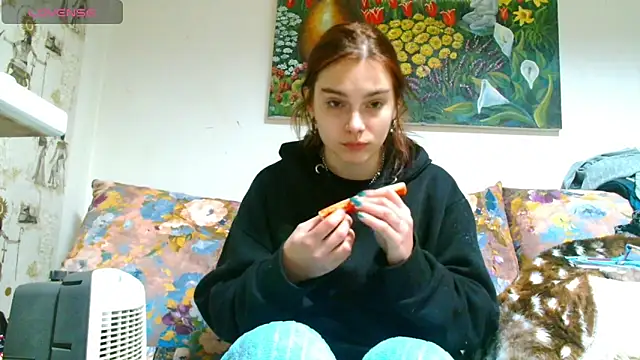 Sophie Bell online show from March 9, 6:21 pm
