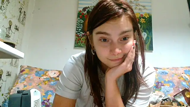 Sophie Bell online show from March 18, 5:31 pm