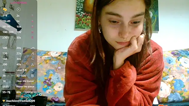 Sophie Bell online show from March 22, 6:14 pm