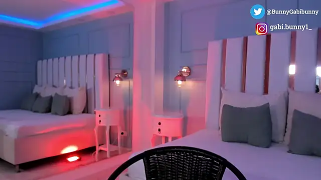 Snapshot of gabi_bunny chatting on October 31, 5:47 pm gabi bunny online show from October 31, 5:47 pm