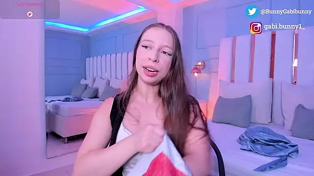 gabi bunny online show from June 23, 5:44 pm