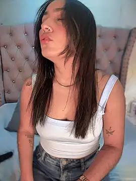 Snapshot of lia_sofiia chatting on July 5, 9:38 am lia sofiia online show from July 5, 9:38 am