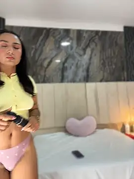 Snapshot of lia_sofiia chatting on July 11, 9:12 am lia sofiia online show from July 11, 9:12 am