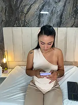 Snapshot of lia_sofiia chatting on July 24, 9:07 am lia sofiia online show from July 24, 9:07 am