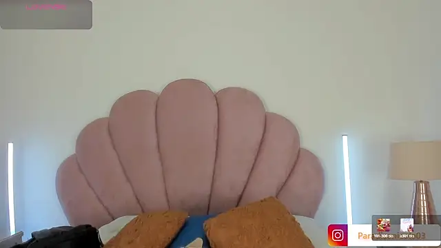 Snapshot of Nicole_Paradise chatting on June 13, 12:58 pm Nicole Paradise online show from June 13, 12:58 pm