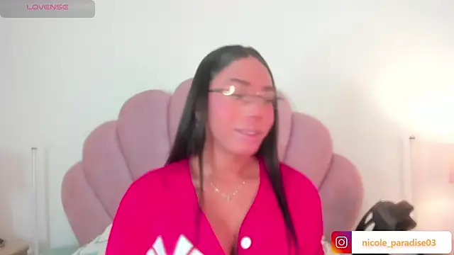 Snapshot of Nicole_Paradise chatting on July 29, 12:58 pm Nicole Paradise online show from July 29, 12:58 pm