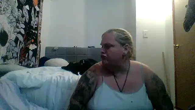 Snapshot of Trans_Girl_next_door420 chatting on August 2, 11:47 pm Trans Girl next door420 online show from August 2, 11:47 pm