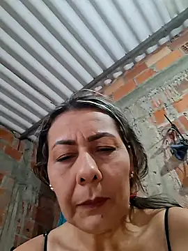 Snapshot of Mia-funny20 chatting on May 26, 9:00 pm Mia-funny20 online show from May 26, 9:00 pm
