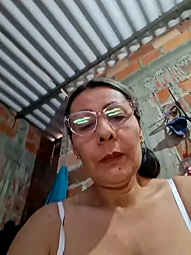 Snapshot of Mia-funny20 chatting on June 15, 8:00 pm Mia-funny20 online show from June 15, 8:00 pm