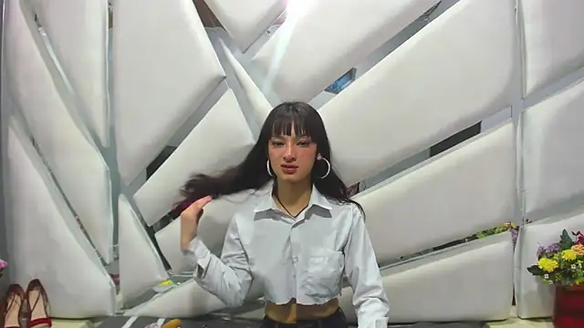 Aurora 18 online show from February 23, 12:19 am