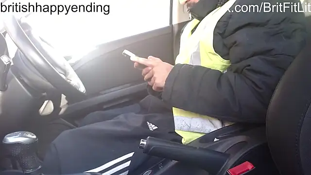 Snapshot of BritishHappyEnding chatting on December 9, 10:32 am BritishHappyEnding online show from December 9, 10:32 am