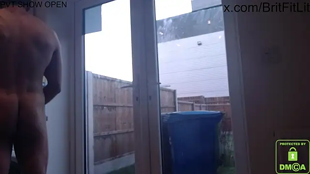 Snapshot of BritishHappyEnding chatting on January 2, 2:24 pm BritishHappyEnding online show from January 2, 2:24 pm