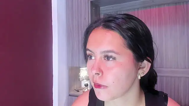 Snapshot of valerymeyerr chatting on May 22, 12:00 pm valerymeyerr online show from May 22, 12:00 pm