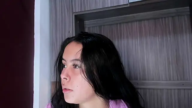 Snapshot of valerymeyerr chatting on May 28, 11:51 am valerymeyerr online show from May 28, 11:51 am