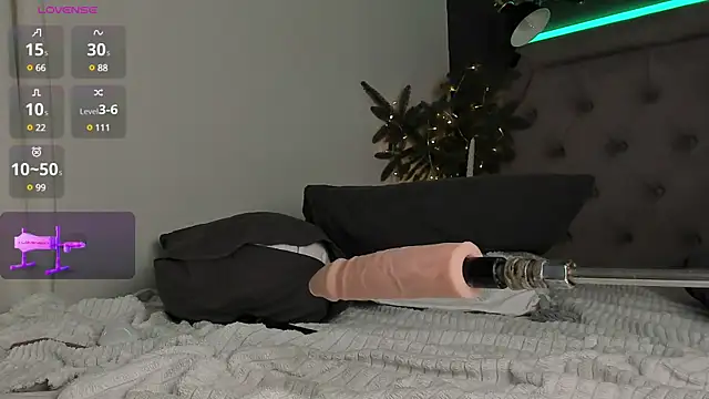 Snapshot of Sexydoll112 chatting on December 28, 11:59 pm Sexydoll112 online show from December 28, 11:59 pm