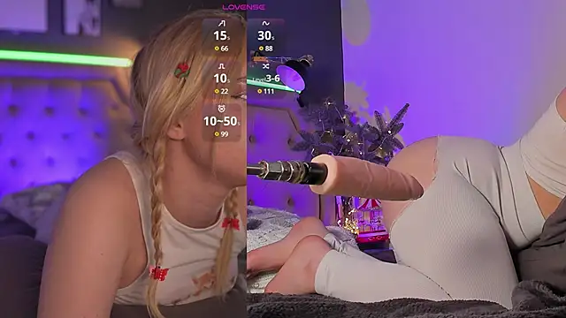 Snapshot of Sexydoll112 chatting on December 30, 11:06 pm Sexydoll112 online show from December 30, 11:06 pm