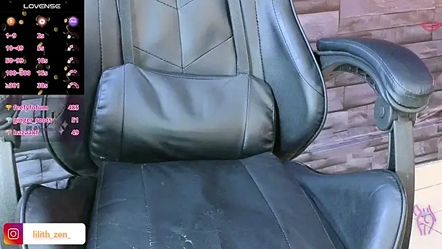 Snapshot of Lilith_Zen chatting on February 5, 8:21 am Lilith Zen online show from February 5, 8:21 am