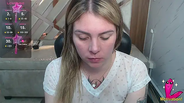 Snapshot of Paula_b_ chatting on June 27, 1:06 pm Paula b online show from June 27, 1:06 pm