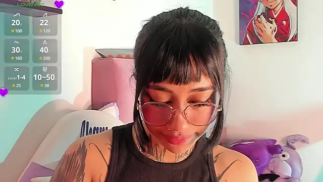 Snapshot of Akari1_Mischief chatting on December 29, 10:14 pm Akari1 Mischief online show from December 29, 10:14 pm